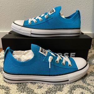 📣SOLD📣 Converse women chuck taylors size 7